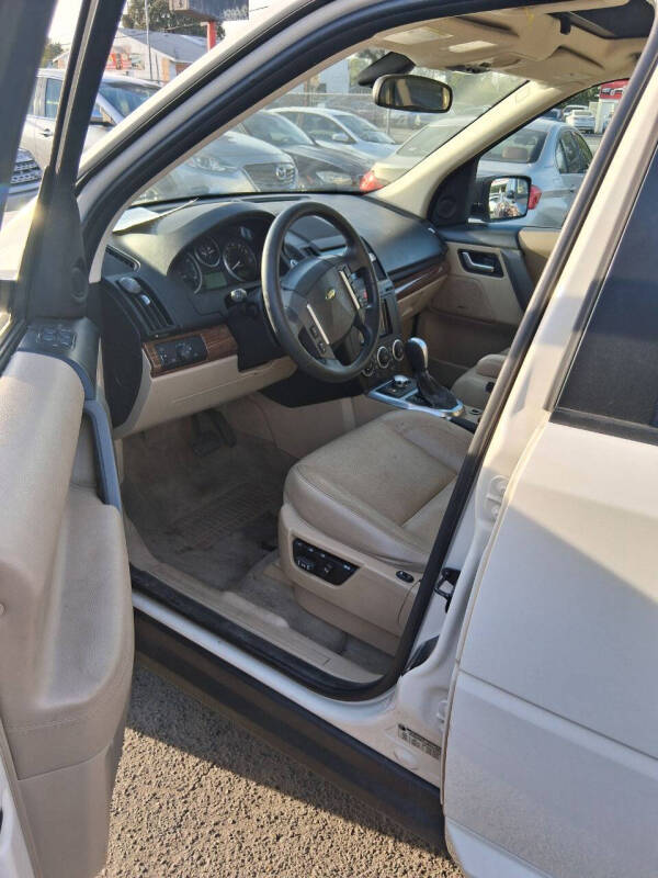 2009 Land Rover LR2 HSE