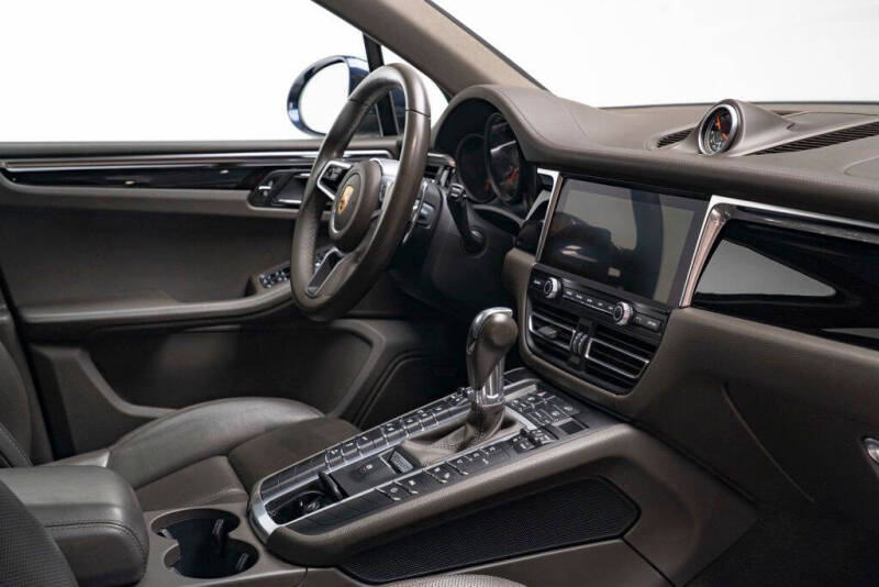 2020 Porsche Macan