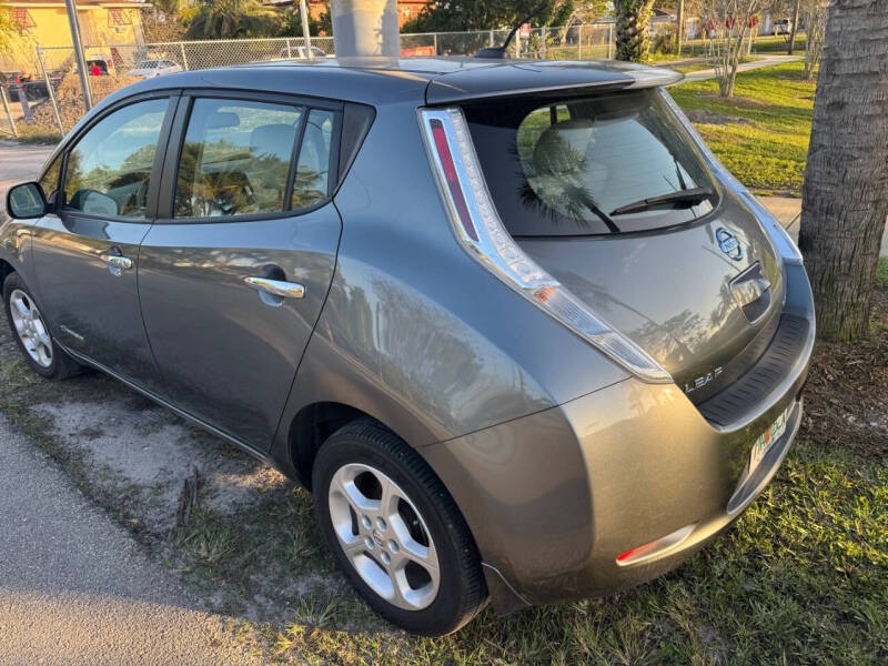 2015 Nissan LEAF S