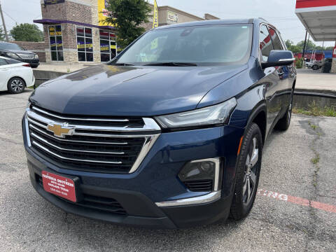 2022 Chevrolet Traverse LT Cloth