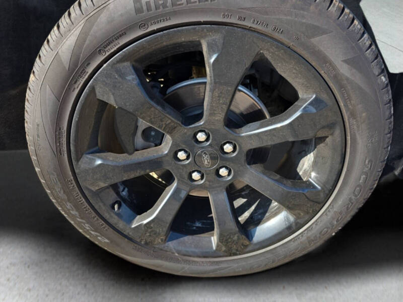 2024 Ford Explorer ST-Line