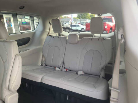 2021 Chrysler Pacifica Touring L