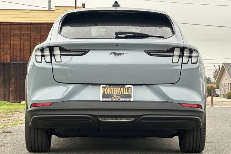 2025 Ford Mustang Mach-E Select