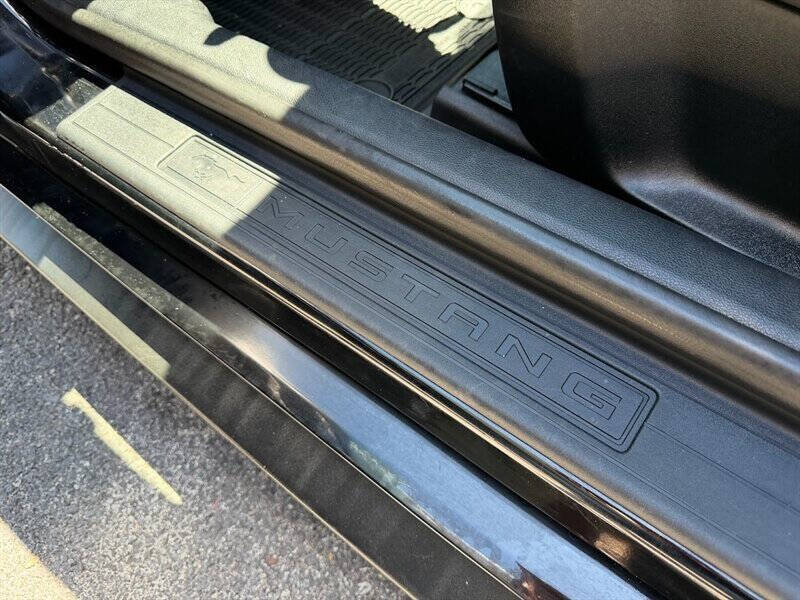 2019 Ford Mustang EcoBoost