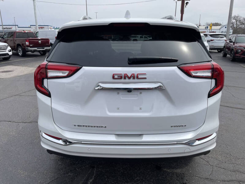 2023 GMC Terrain Denali