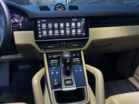 2023 Porsche Cayenne