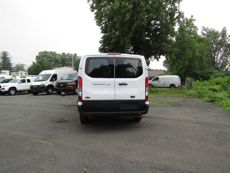 2025 Ford Transit 250