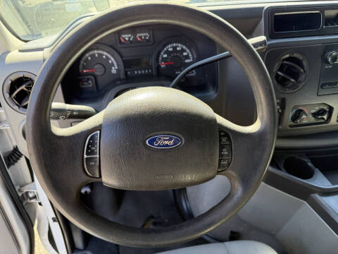 2011 Ford E-Series E-150