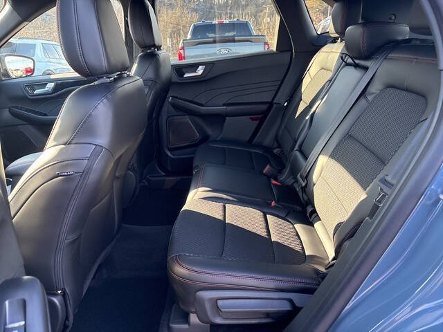 2026 Ford Escape ST-Line Select