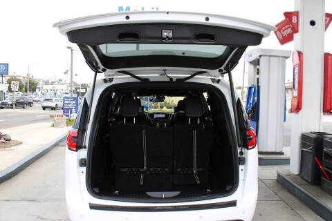 2023 Chrysler Pacifica Plug-In Hybrid Limited