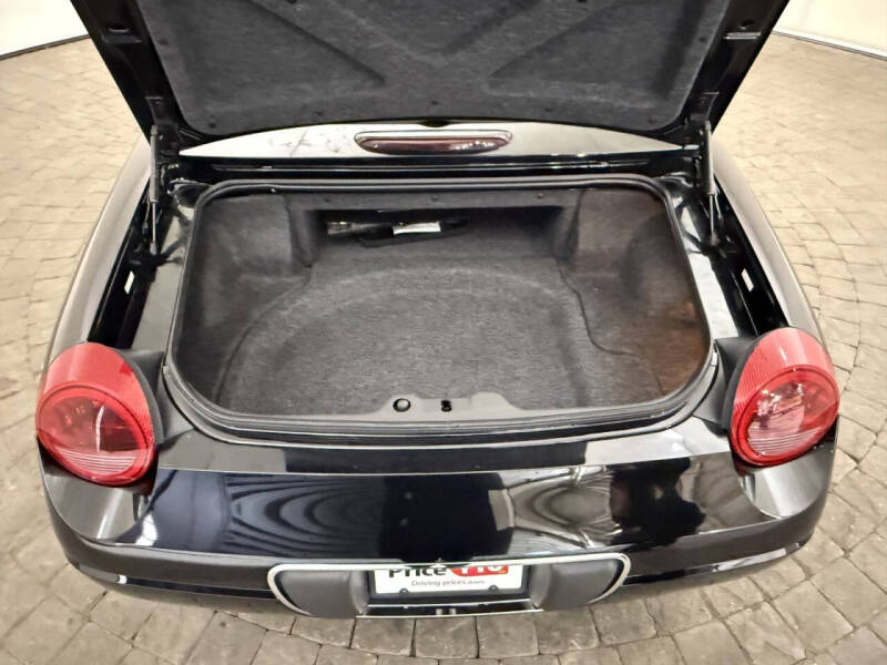 2002 Ford Thunderbird Deluxe