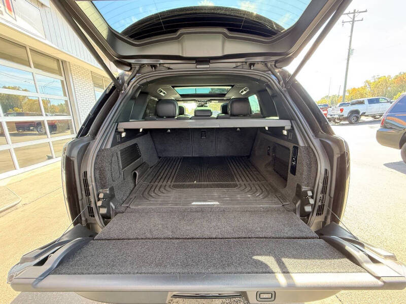 2023 Land Rover Range Rover P530 SE