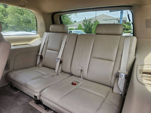2012 Cadillac Escalade Luxury