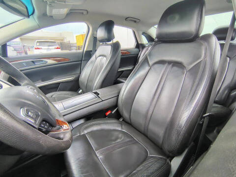 2014 Lincoln MKZ