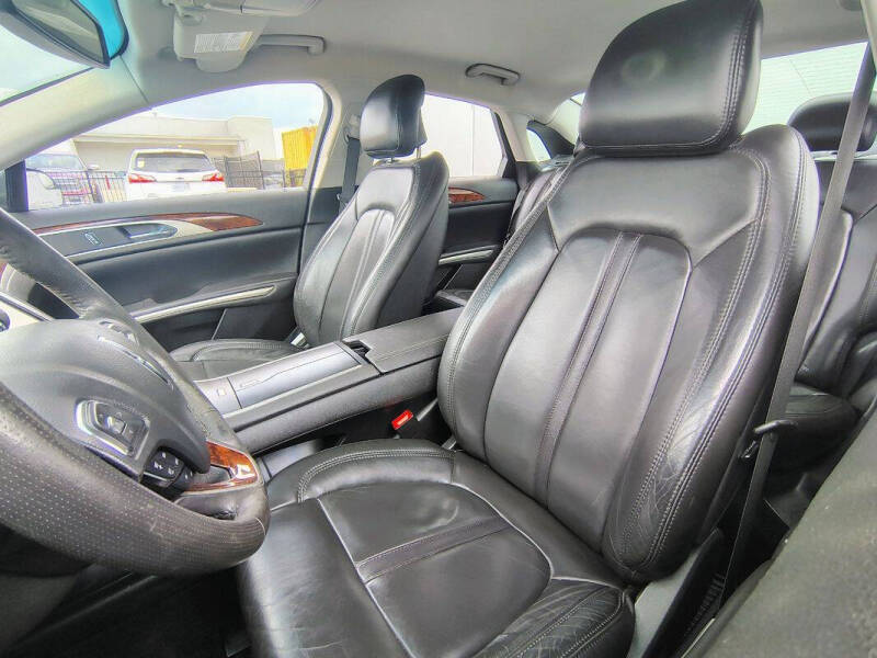 2014 Lincoln MKZ