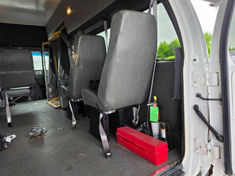 2009 Ford E-Series E-350 SD