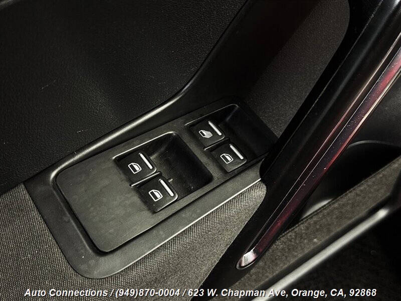 2018 Volkswagen Beetle Convertible 2.0T Coast