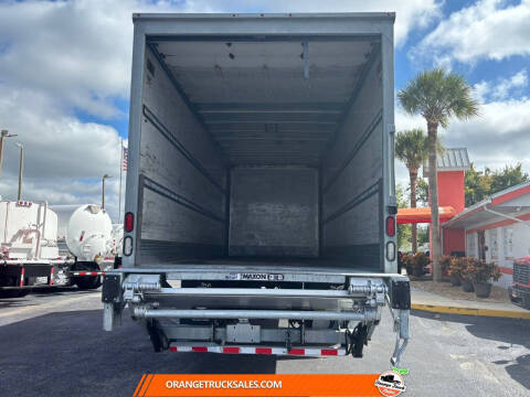 2017 Freightliner M2 106