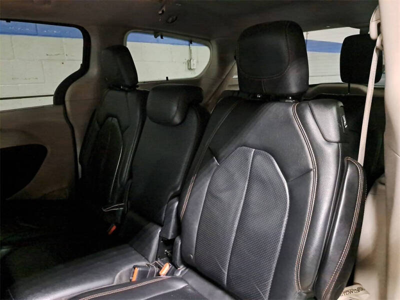 2018 Chrysler Pacifica Touring L