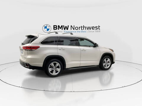 2017 Toyota Highlander