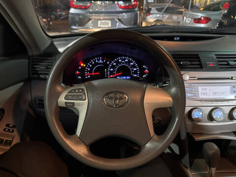 2011 Toyota Camry LE