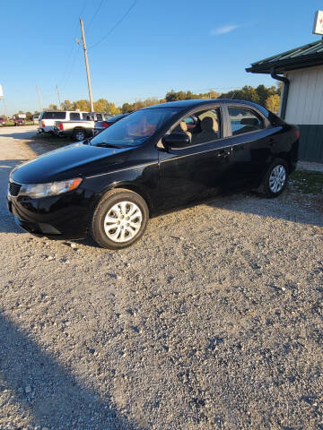 2013 Kia Forte for sale at WESTSIDE GARAGE LLC in Keokuk IA