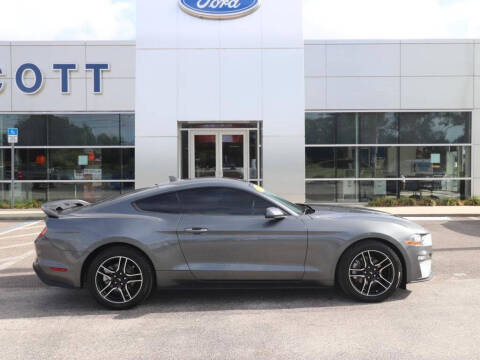 2022 Ford Mustang EcoBoost
