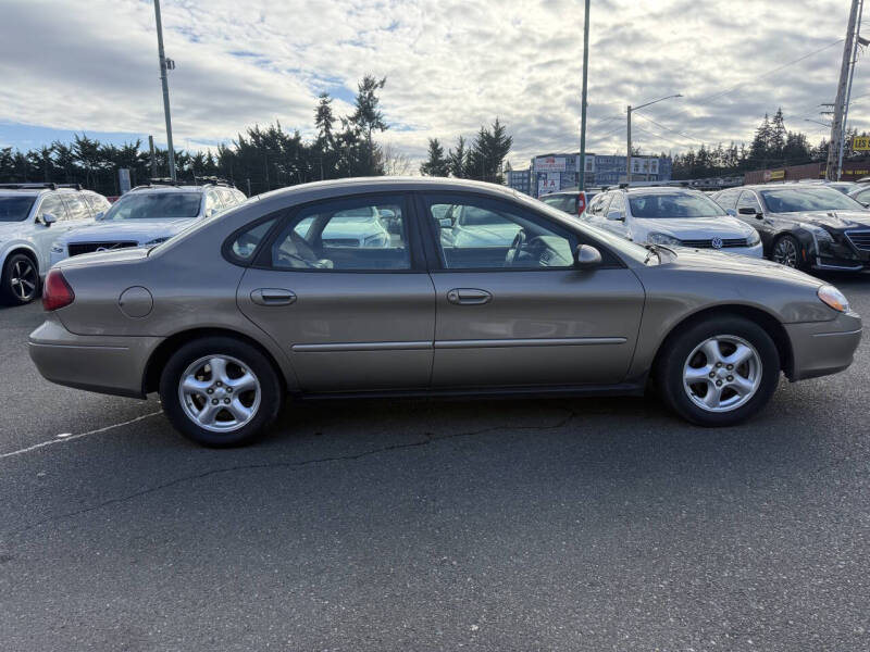 2002 Ford Taurus SES