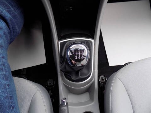 2014 Hyundai Accent SE