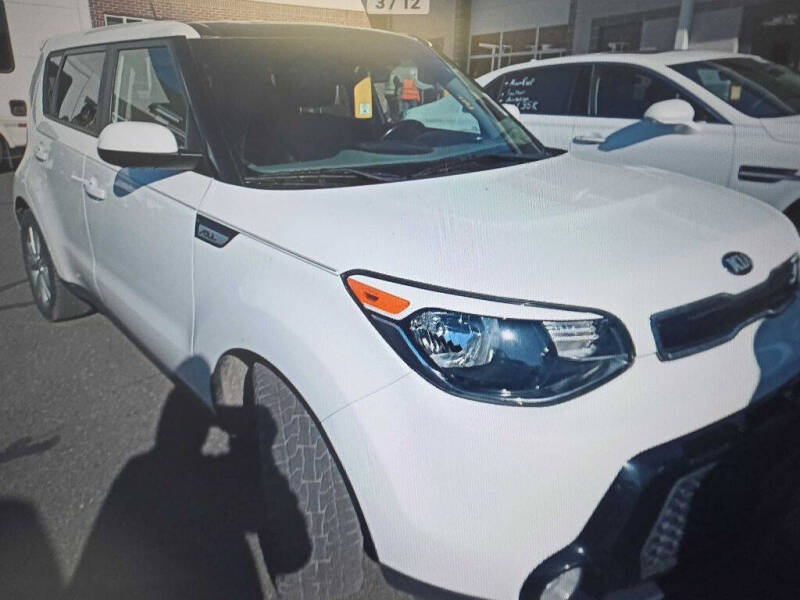 2016 Kia Soul +