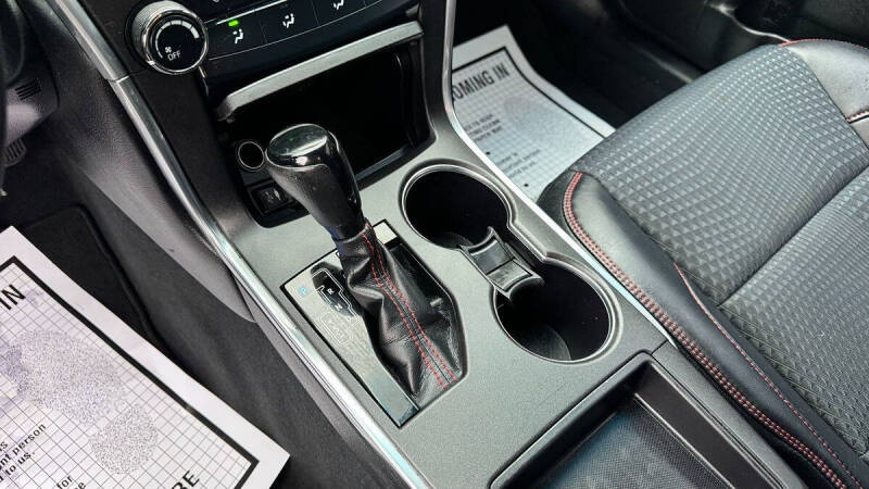 2015 Toyota Camry SE