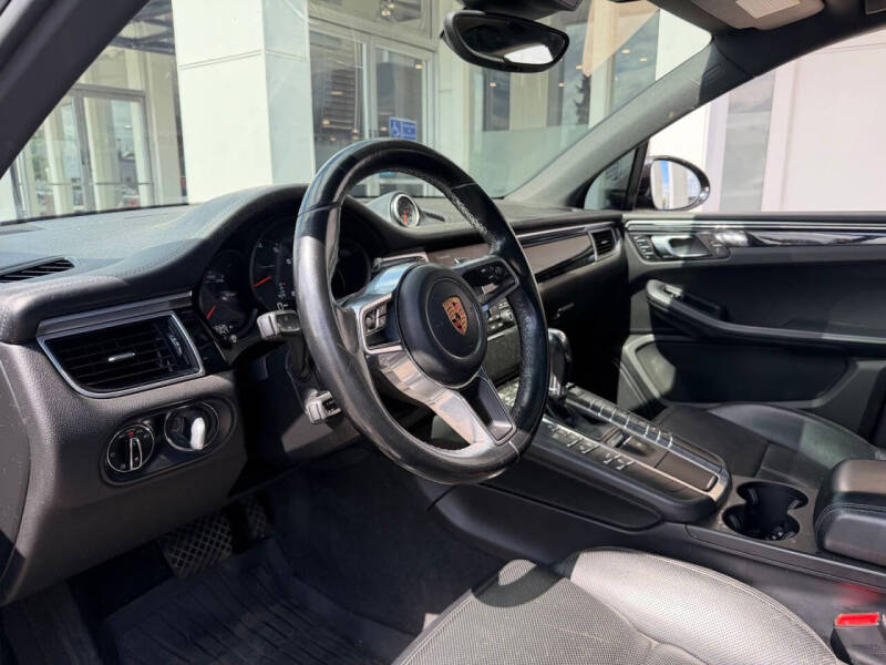 2018 Porsche Macan