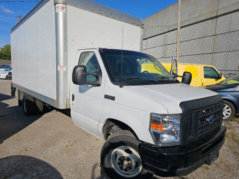 2018 Ford E-Series for sale at Kinsella Kars in Olathe KS