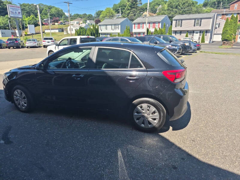 2018 Kia Rio 5-Door LX
