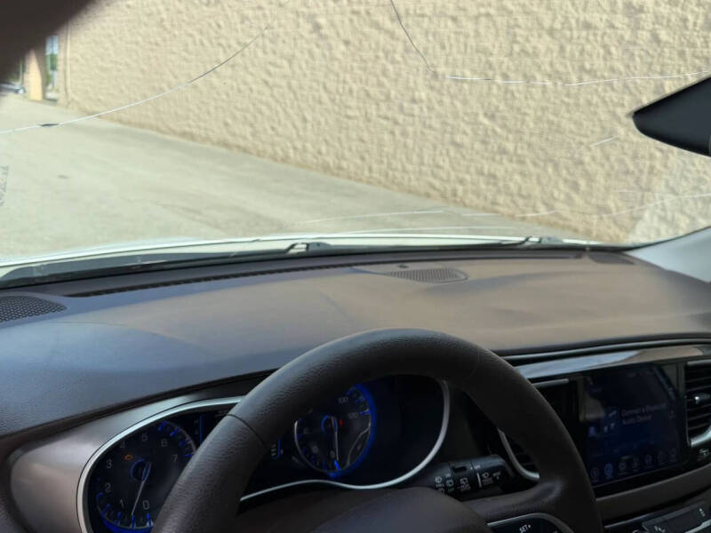 2017 Chrysler Pacifica Touring