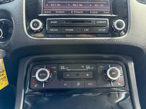 2013 Volkswagen Touareg TDI Sport