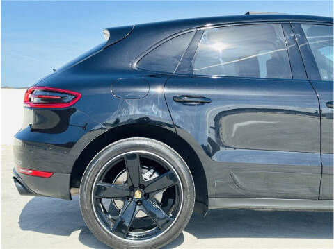 2016 Porsche Macan S