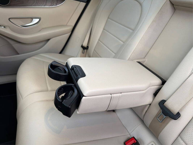 2019 Mercedes-Benz GLC GLC 300