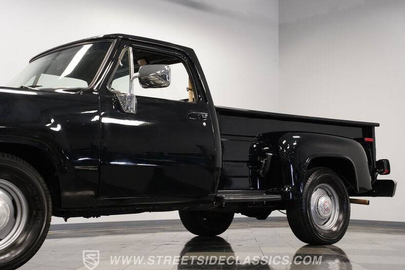 1977 Dodge D100 Pickup