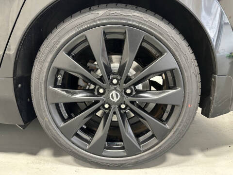 2017 Nissan Maxima 3.5 SR