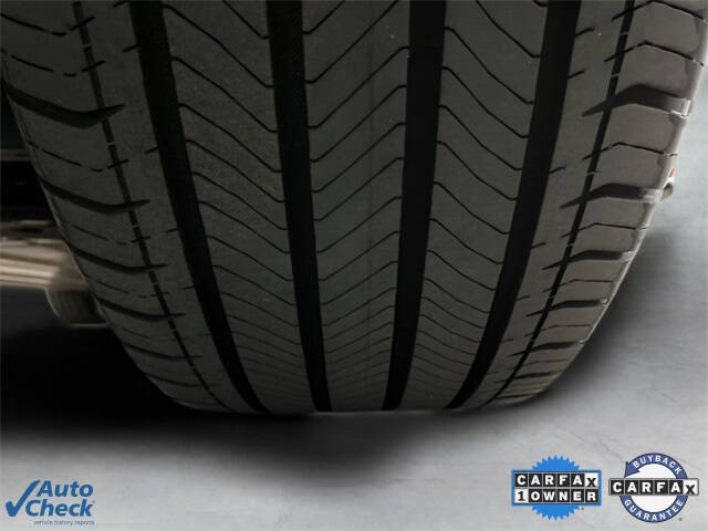 2024 Cadillac LYRIQ Luxury 1