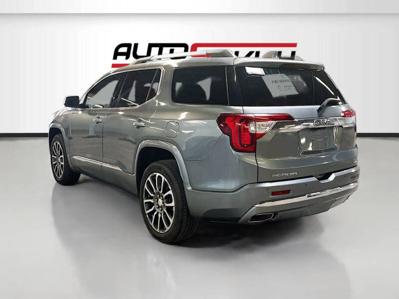 2022 GMC Acadia Denali