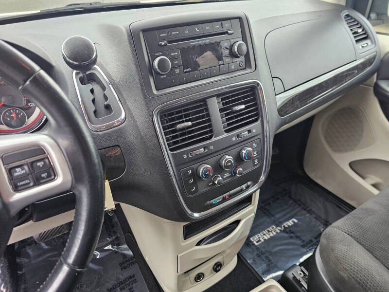 2013 Dodge Grand Caravan American Value Package