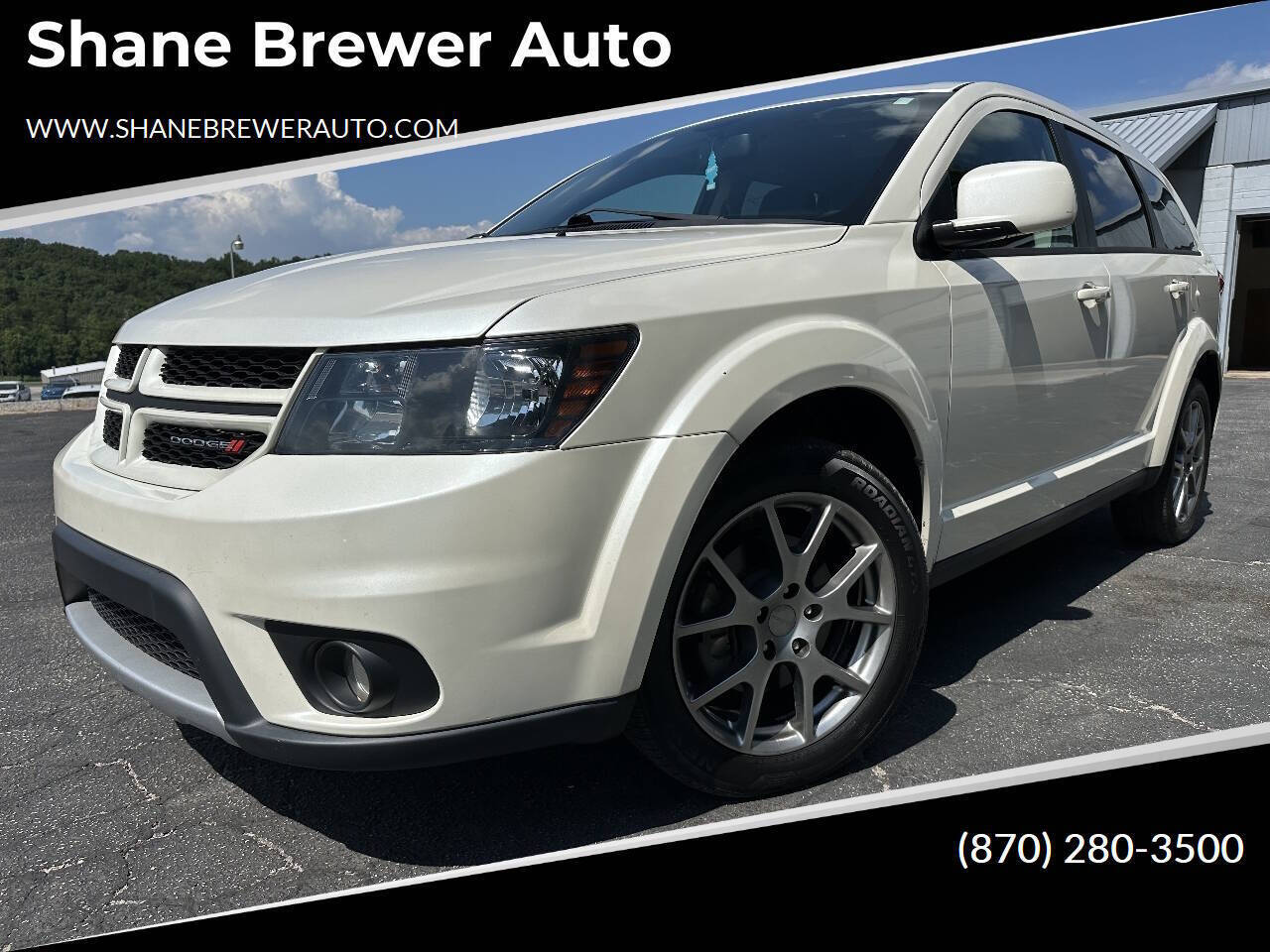 Off white 2017 Dodge Journey GT AWD GT 4dr SUV 1