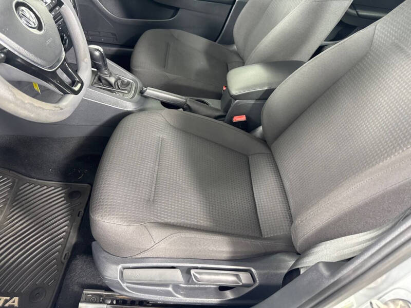 2016 Volkswagen Jetta