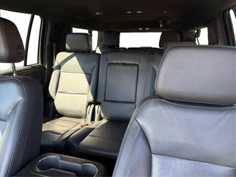 2022 Chevrolet Suburban LT
