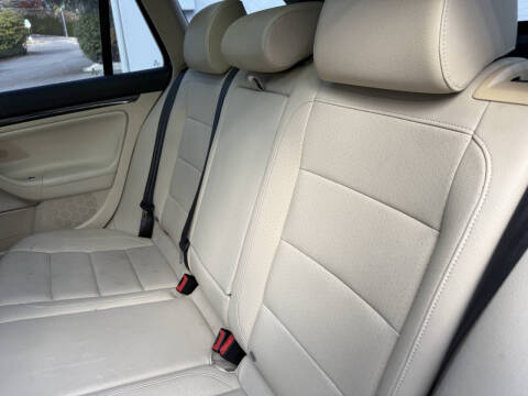 2012 Volkswagen Jetta SportWagen TDI