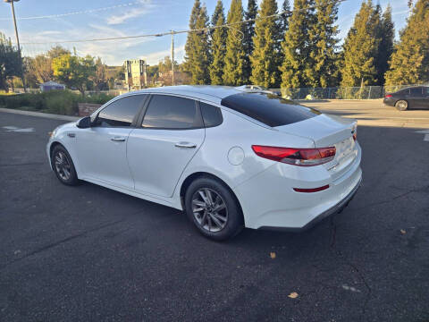 2020 Kia Optima LX