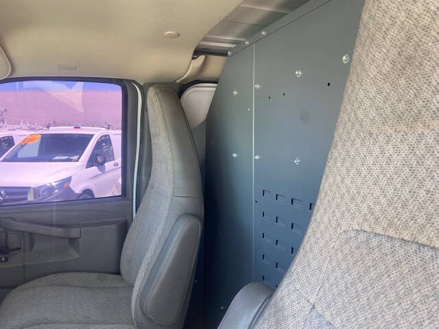2017 Chevrolet Express 2500