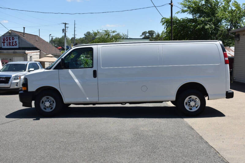 2018 Chevrolet Express 2500